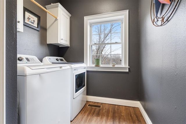 16893 Gum Springs Drive, Siloam Springs, AR 72761