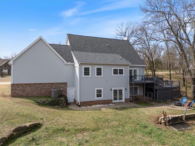 16893 Gum Springs Drive, Siloam Springs, AR 72761