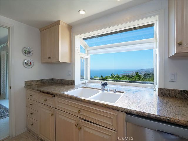 30915 Oceangrove Drive, Rancho Palos Verdes, CA 90275