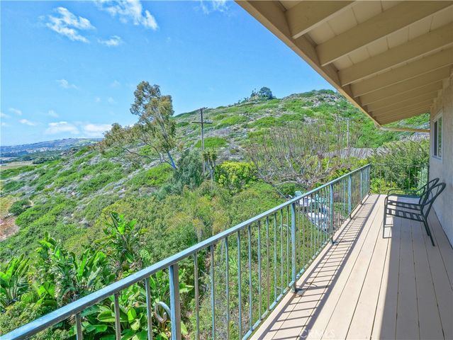 30915 Oceangrove Drive, Rancho Palos Verdes, CA 90275