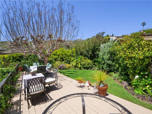 30915 Oceangrove Drive, Rancho Palos Verdes, CA 90275