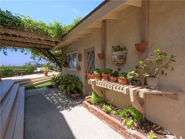 30915 Oceangrove Drive, Rancho Palos Verdes, CA 90275