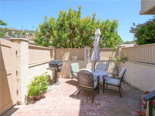 30915 Oceangrove Drive, Rancho Palos Verdes, CA 90275
