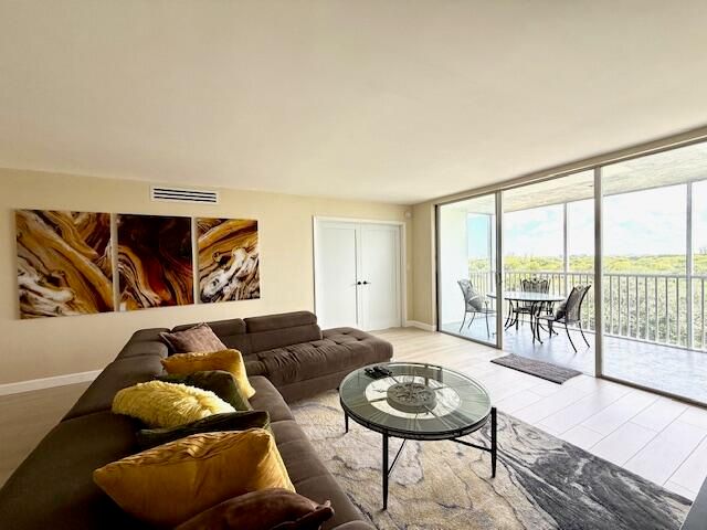 2681 S Course Drive 712, Pompano Beach, FL 33069