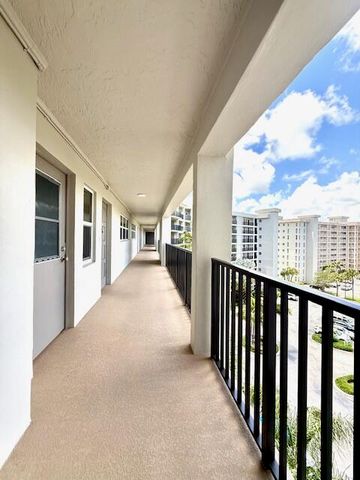 2681 S Course Drive 712, Pompano Beach, FL 33069