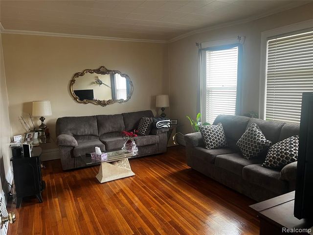 1411 5th Street, Muskegon, MI 49441