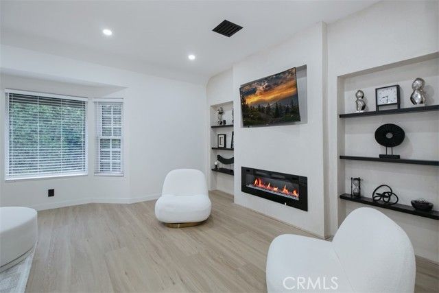 4177 Fair, North Hollywood (los Angeles), CA 91602