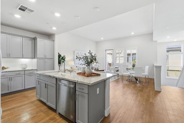 195 Carson Falls Common, Fremont, CA 94539