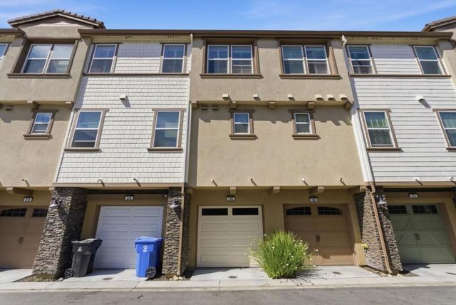 195 Carson Falls Common, Fremont, CA 94539