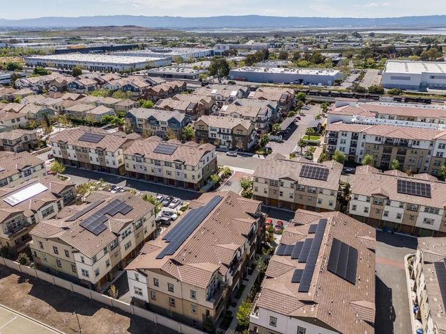 195 Carson Falls Common, Fremont, CA 94539