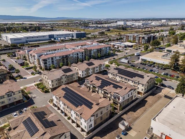 195 Carson Falls Common, Fremont, CA 94539