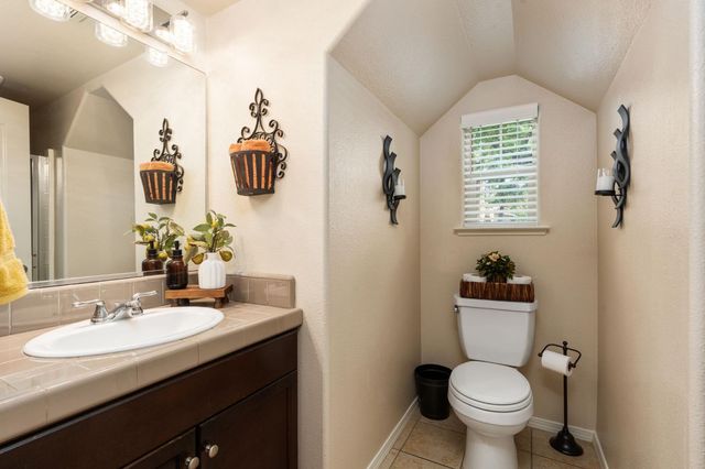 1794 N Merlan Lane, Clovis, CA 93619