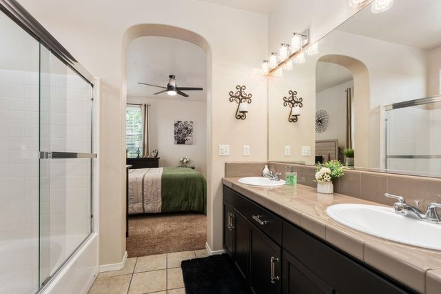 1794 N Merlan Lane, Clovis, CA 93619