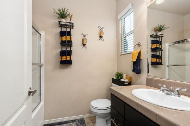1794 N Merlan Lane, Clovis, CA 93619