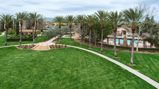 1794 N Merlan Lane, Clovis, CA 93619