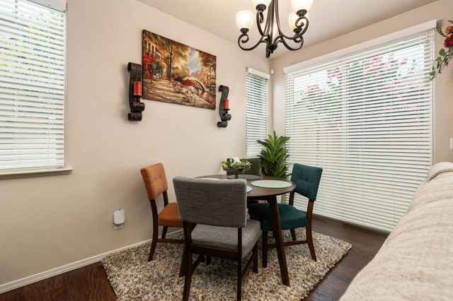 1794 N Merlan Lane, Clovis, CA 93619