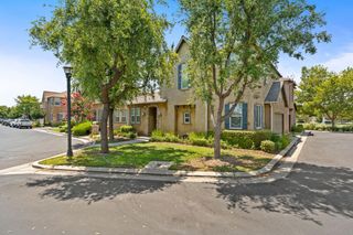 1794 N Merlan Lane, Clovis, CA 93619