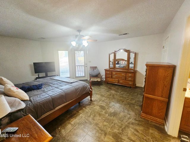 3876 Bett-Thyatira Road, Coldwater, MS 38618
