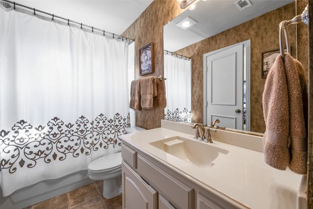 3904 Edna Valley Court, Flower Mound, TX 75022