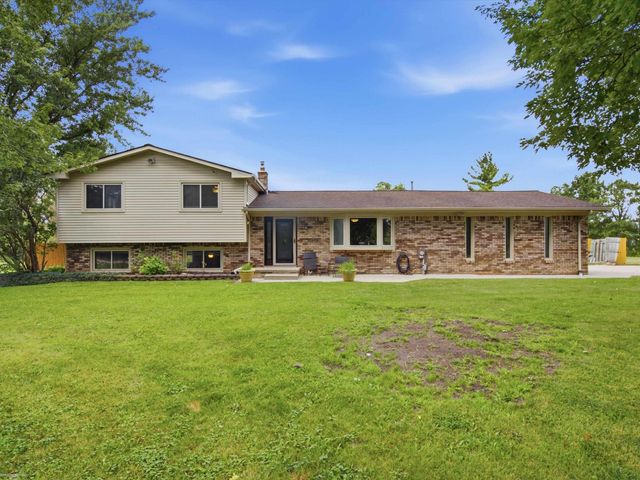 61111 Ray Center Road, Ray Twp, MI 48096