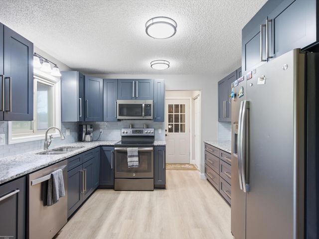 61111 Ray Center Road, Ray Twp, MI 48096