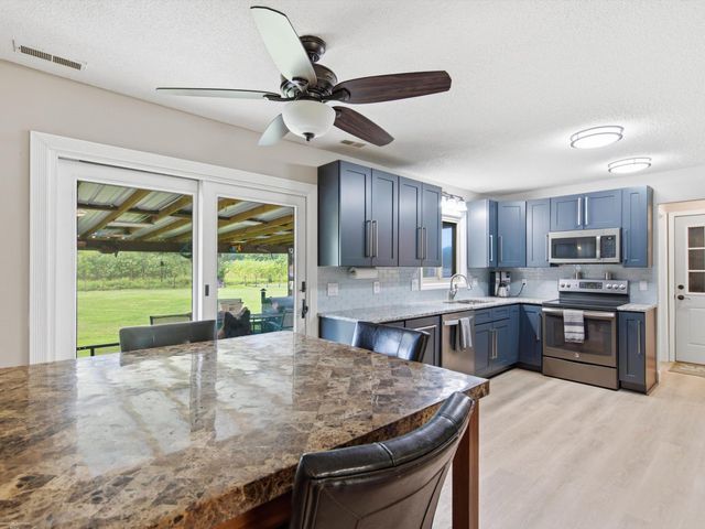 61111 Ray Center Road, Ray Twp, MI 48096
