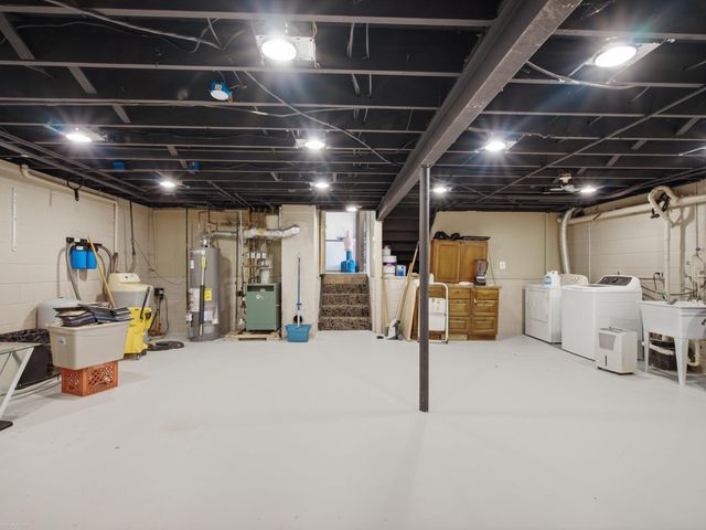 61111 Ray Center Road, Ray Twp, MI 48096