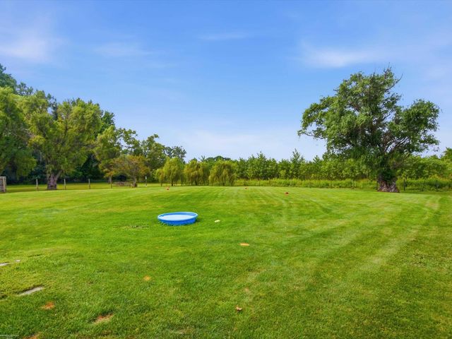 61111 Ray Center Road, Ray Twp, MI 48096