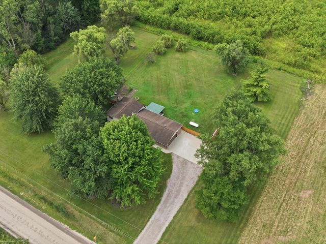 61111 Ray Center Road, Ray Twp, MI 48096