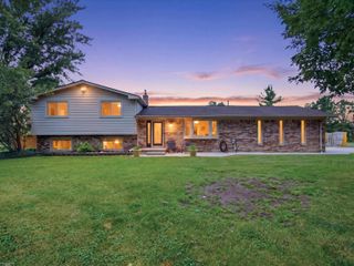 61111 Ray Center Road, Ray Twp, MI 48096