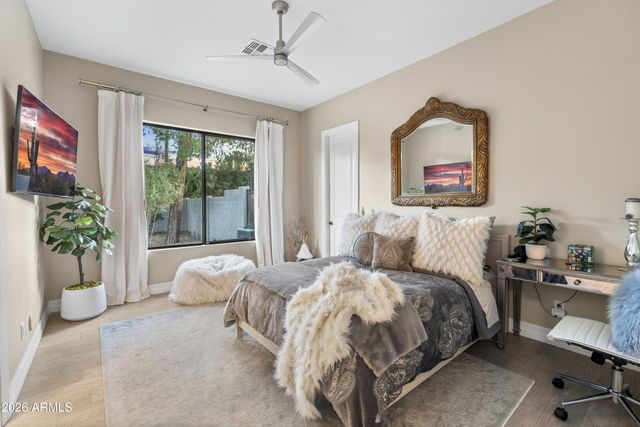10425 N 37th Street, Phoenix, AZ 85028