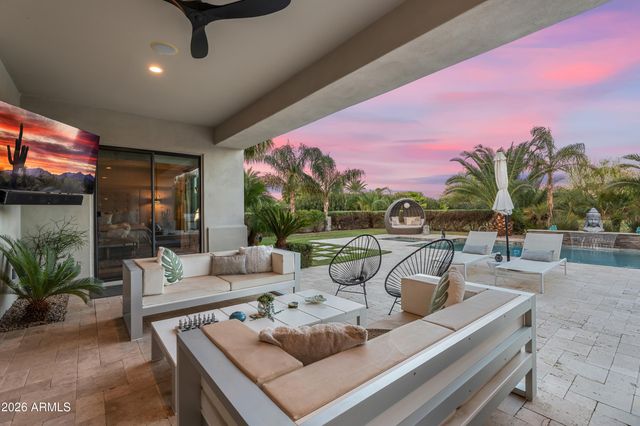 10425 N 37th Street, Phoenix, AZ 85028