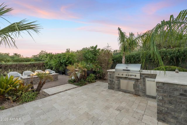 10425 N 37th Street, Phoenix, AZ 85028
