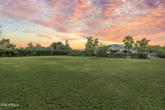 10425 N 37th Street, Phoenix, AZ 85028