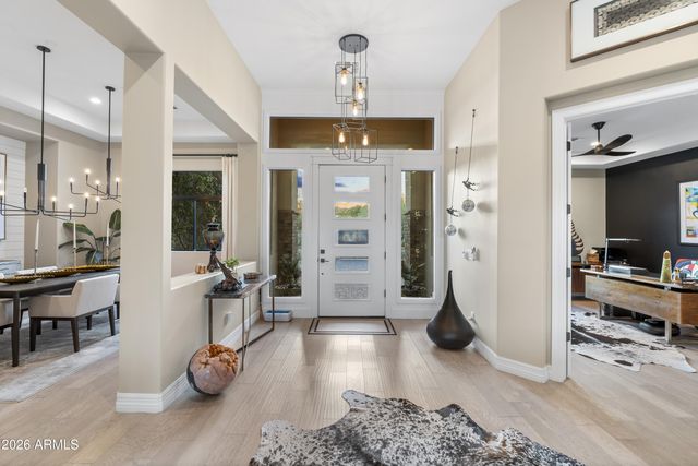 10425 N 37th Street, Phoenix, AZ 85028