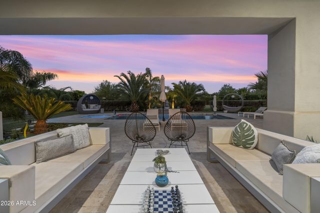 10425 N 37th Street, Phoenix, AZ 85028