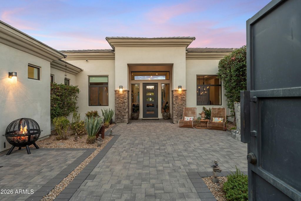 10425 N 37th Street, Phoenix, AZ 85028 — photo 2