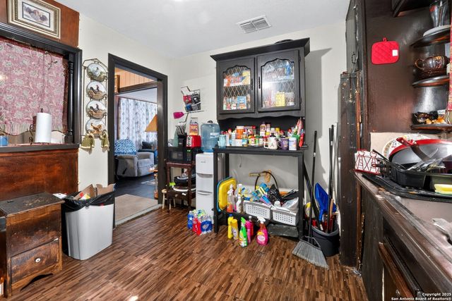 808 N Adams, Beeville, TX 78102