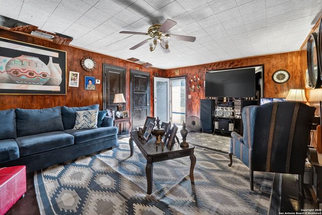 808 N Adams, Beeville, TX 78102