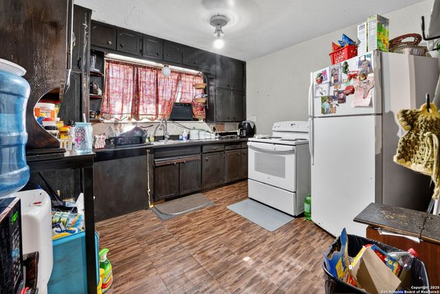 808 N Adams, Beeville, TX 78102