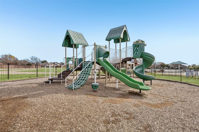 2020 Brook Meadow Drive, Forney, TX 75126