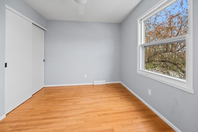1501 Grandview AVENUE, Oconomowoc, WI 53066