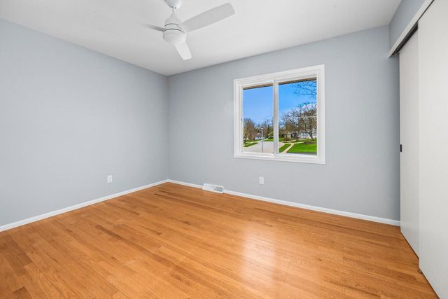 1501 Grandview AVENUE, Oconomowoc, WI 53066