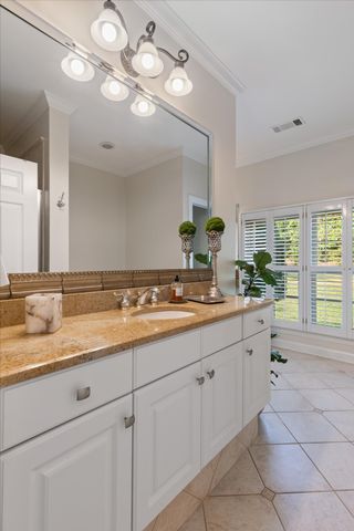 766 Peach Orchard Dr, Nashville, TN 37204