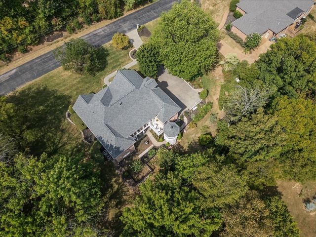 766 Peach Orchard Dr, Nashville, TN 37204