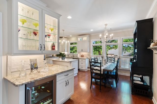 766 Peach Orchard Dr, Nashville, TN 37204