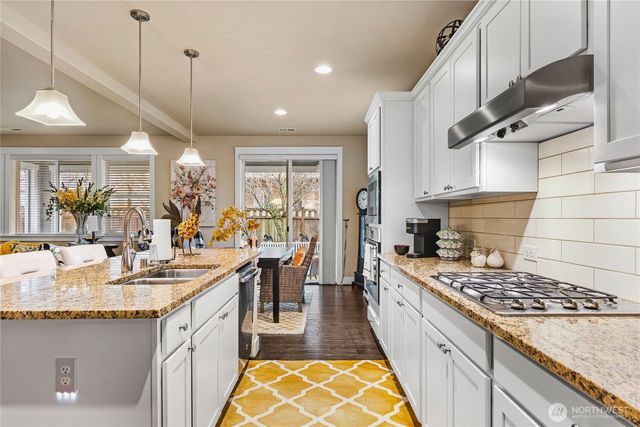 8998 Buttercup Street SE, Tumwater, WA 98501