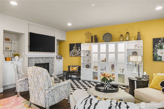 8998 Buttercup Street SE, Tumwater, WA 98501