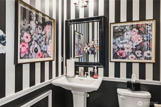 8998 Buttercup Street SE, Tumwater, WA 98501