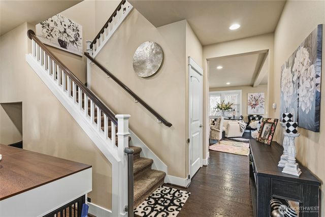 8998 Buttercup Street SE, Tumwater, WA 98501